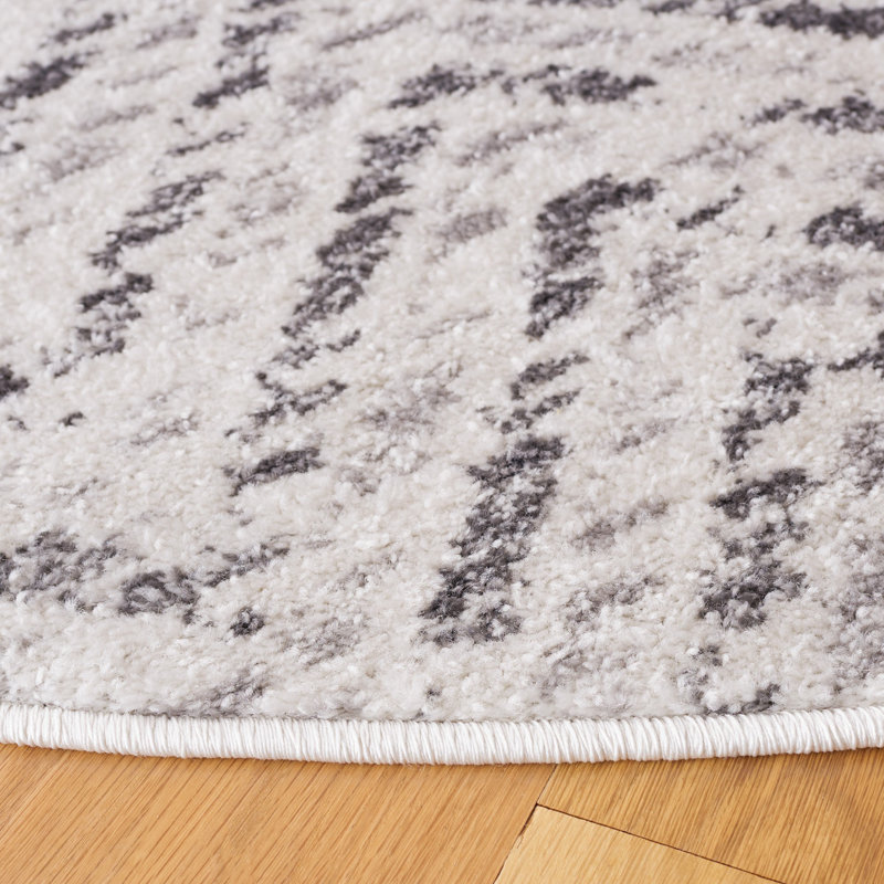 Tapis ivoire et gris anthracite à motif de chevrons Bethlyn, Rond 6 pi