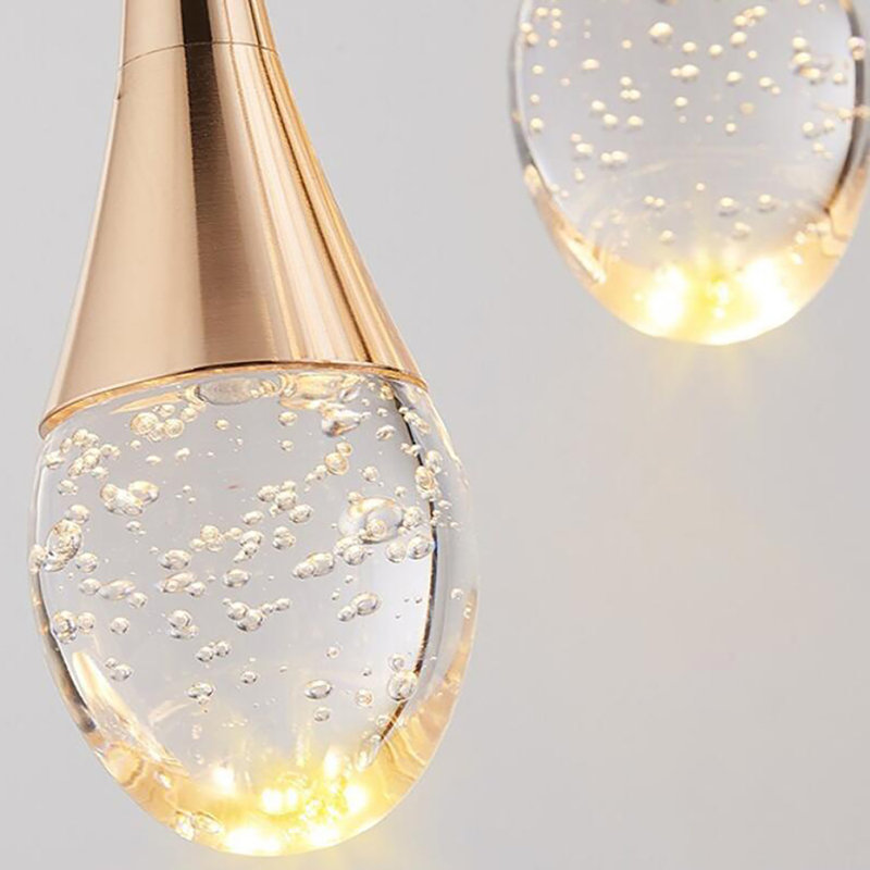 Lustres à intensité variable de 138 po à 26 lumières DEL en cristal doré