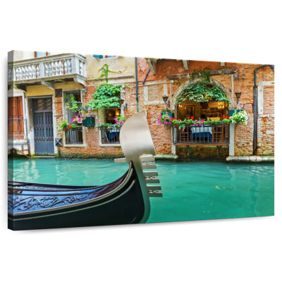 Ravi Venice Canal Cafe