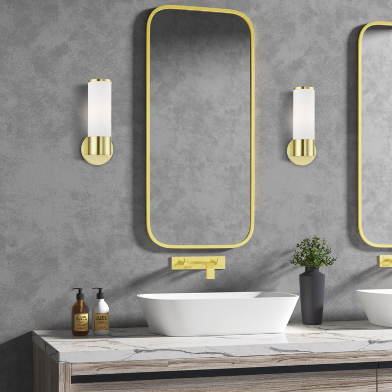 Djuna Armed Sconce