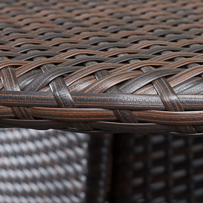 Round Outdoor Dining Table