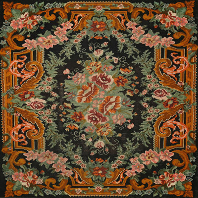 Yaiza Floral Indoor Rug
