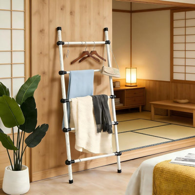 Échelle de couverture extensible en métal à largeur réglable de 17 à 32 pouces, support de courtepointe incliné au mur, blanc