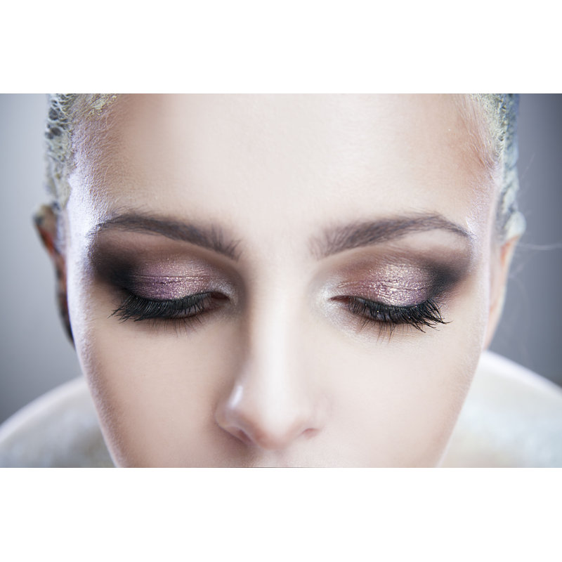 Mehma Beauty Eyes Maquillage par - Photographie sur toile tendue, H 32 po x l 48 po