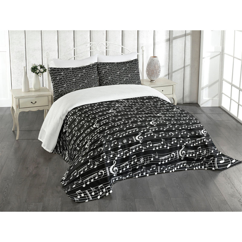 Queen Size Black and White Musical Note Quilted Bedspread Set
