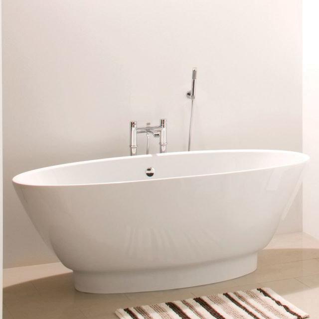 1700mm x 790mm Soaking Acrylic Bathtub