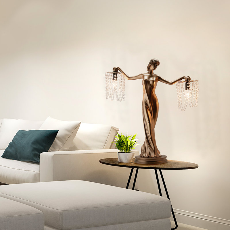 Lampe de table avec perles déesse grecque H 23,75 po Roine