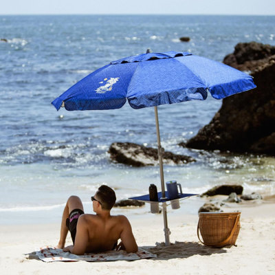 Parasol de plage avec ancrage au sable et plateau de table