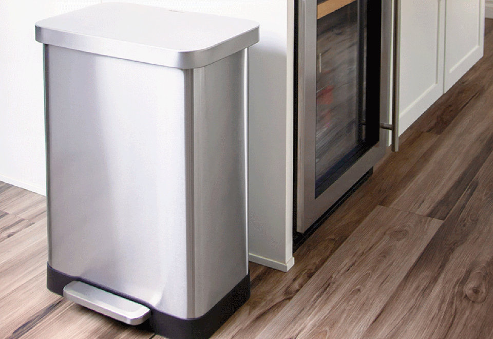 Large Trash Containers for Sizable Waste