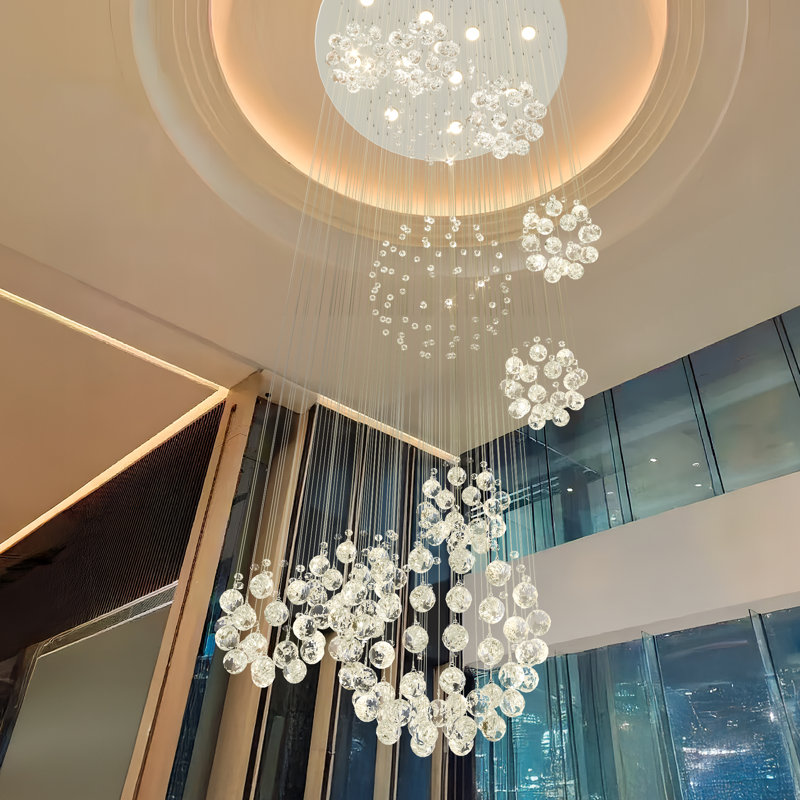 Grand lustre en cristal avec escalier en spirale 13 lumières Herrin