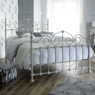 Louisiana Metal Bed