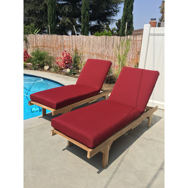 Chaise longue pliante en teck avec coussins Sunbrella personnalisés