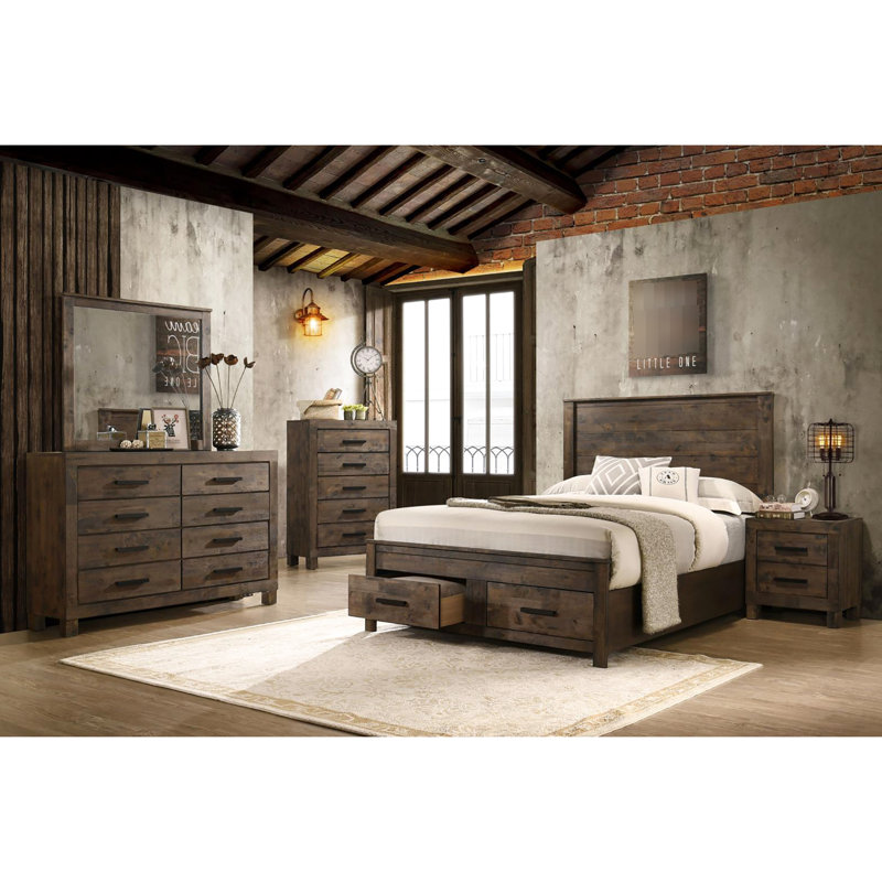 Très grand lit rustique avec rangement et tête de lit détaillée