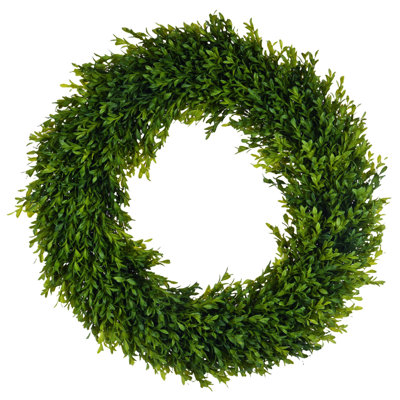 Tea Leaf Boxwood Wreath
