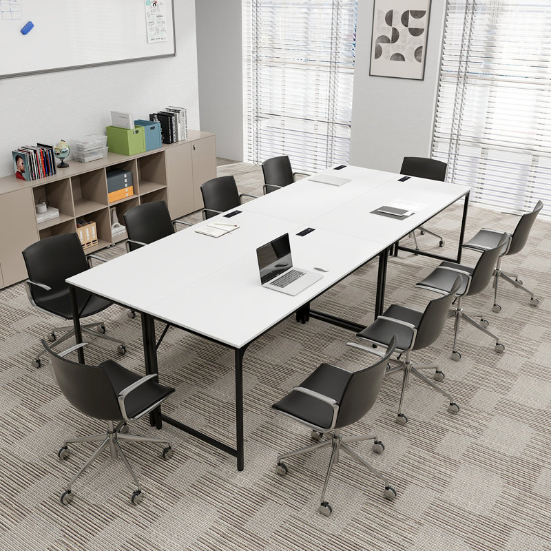 Bureau personnel, bureau d'ordinateur avec multiprise encastrée et large bureau, table d'écriture pour poste de travail
