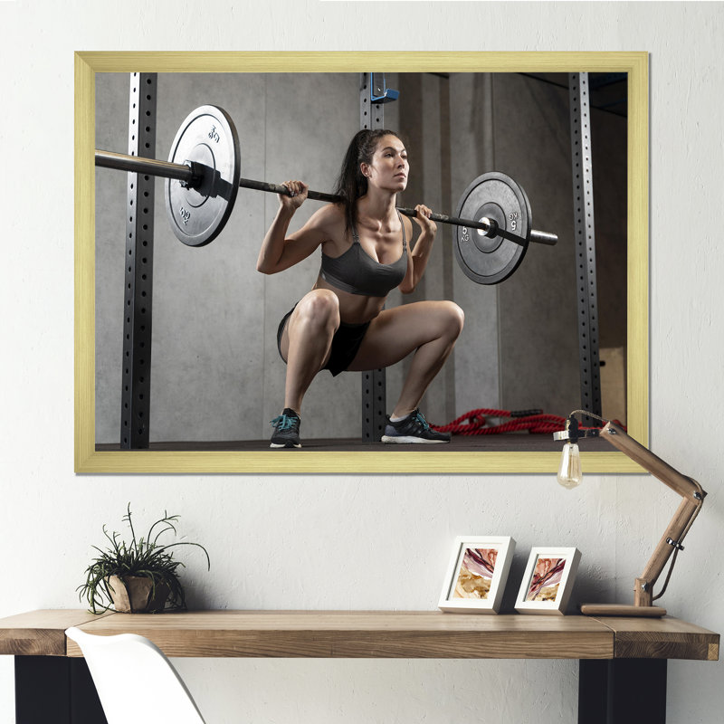 «Woman Bobystructioning Workout I» sur toile, H 12 po x l 20 po x P 1 po, Encadrement doré