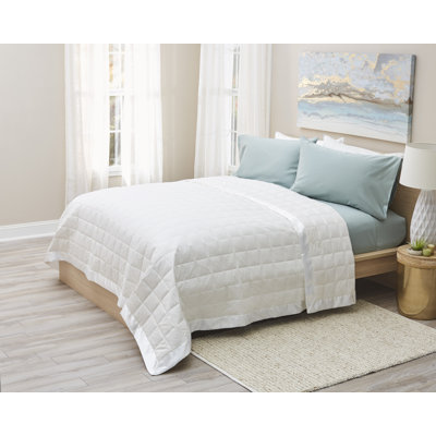 White Down Blanket – Lightweight And Cozy – Satin Binding