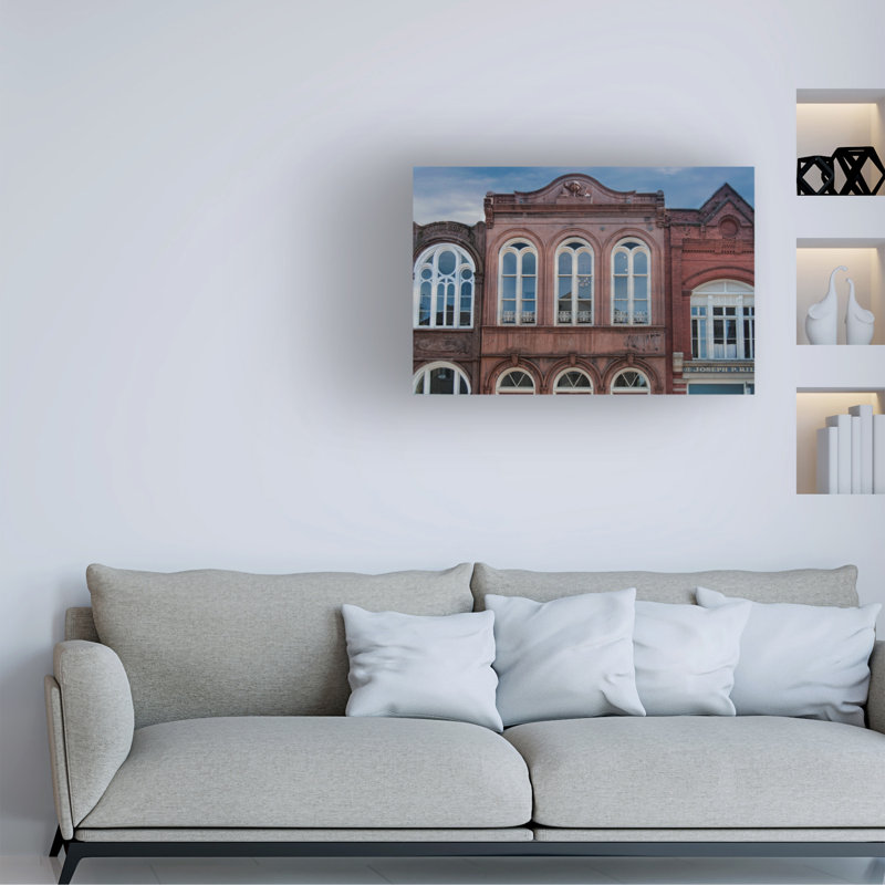 «Downtown Charleston» par Lori Hutchison - photographie sur toile tendue, H 16 po x l 24 po x P 2 po
