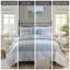 Ensemble de courtepointe luxueux en seersucker avec coussin décoratif-106857138-106857137