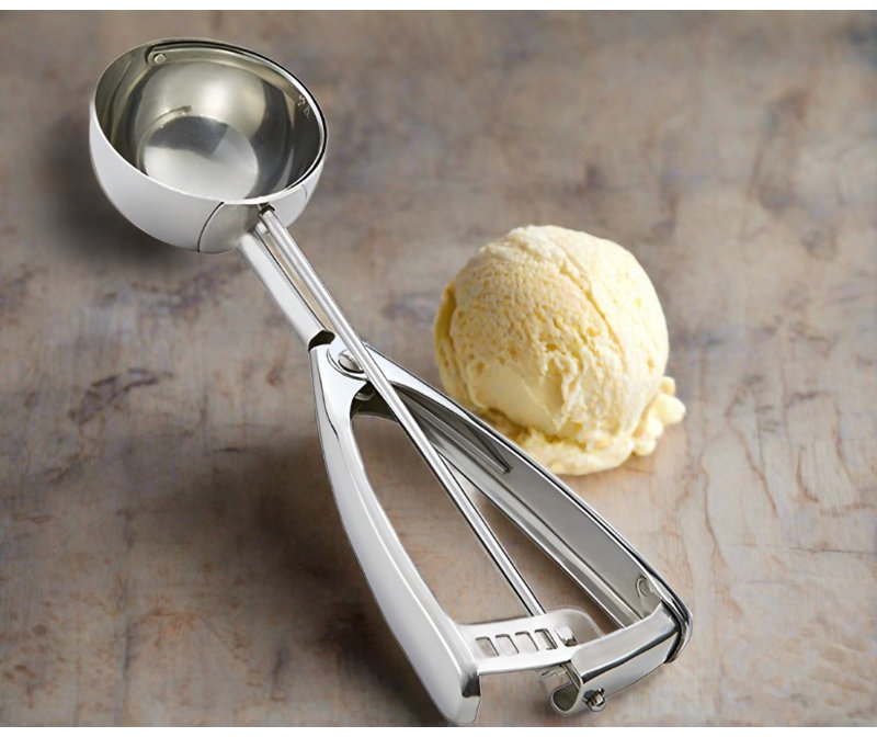 Cuillère à crème glacée Cuisinox Spring Action, 2,09"