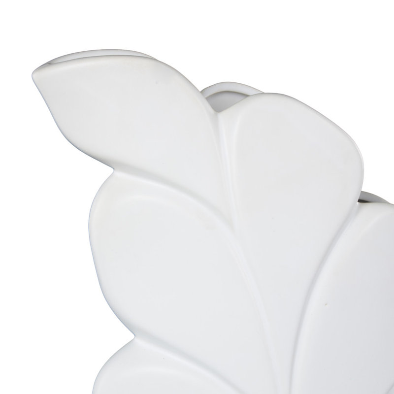 Vase en céramique Cole and Grey, H 15,05 po x l 14,05 po x P 3,9 po, Blanc