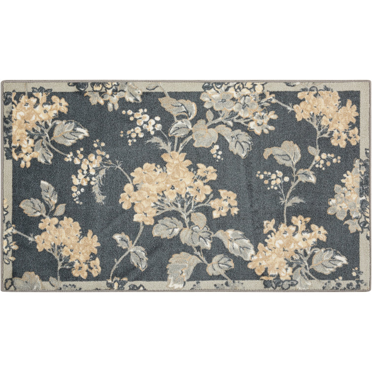 Neela Floral Indoor Rug