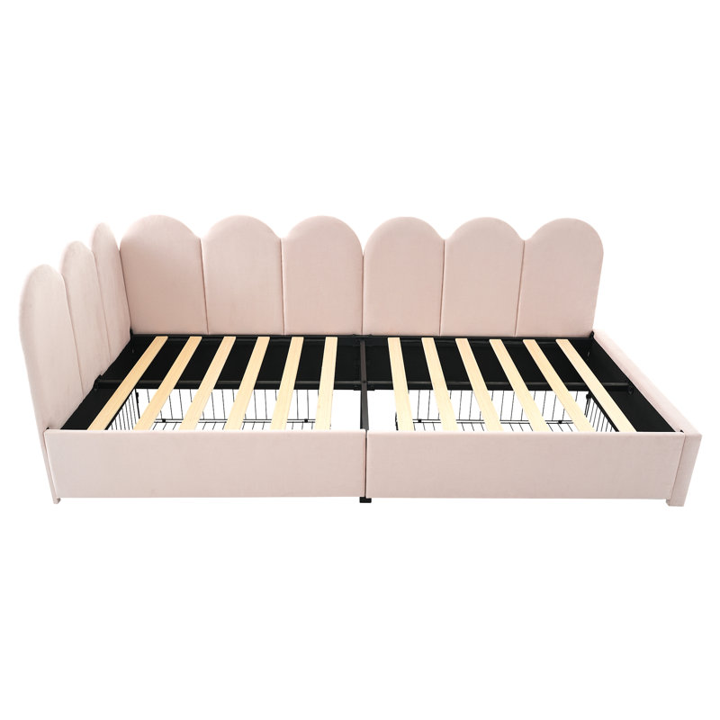 Velvet Daybed, Pink