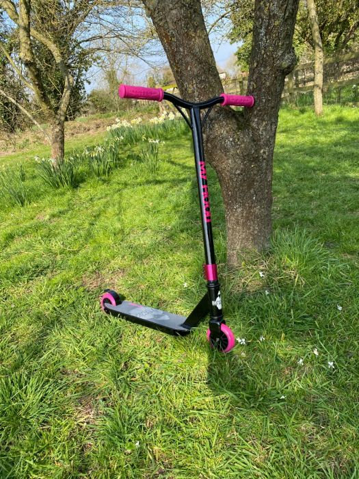My Hood Trick Scooter, Black/Pink