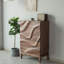 Commode simple sculptée