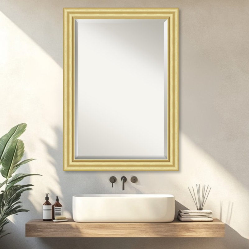 Miroir de salle de bain mural Sophia, 29,5 po x 41,5 po, Doré