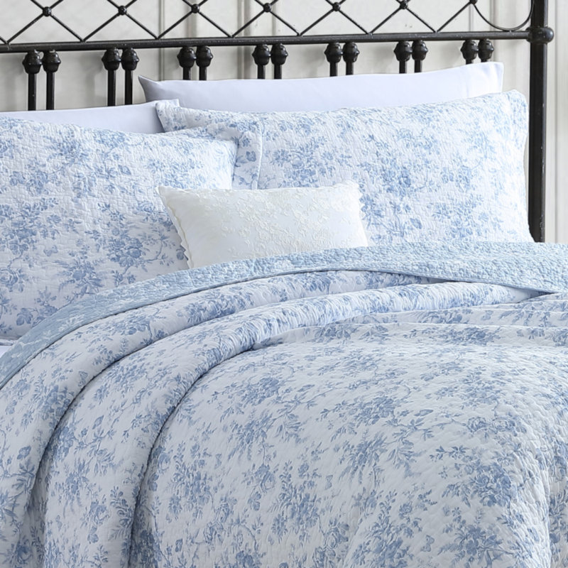Blue Floral Cotton Reversible Full Quilt Set