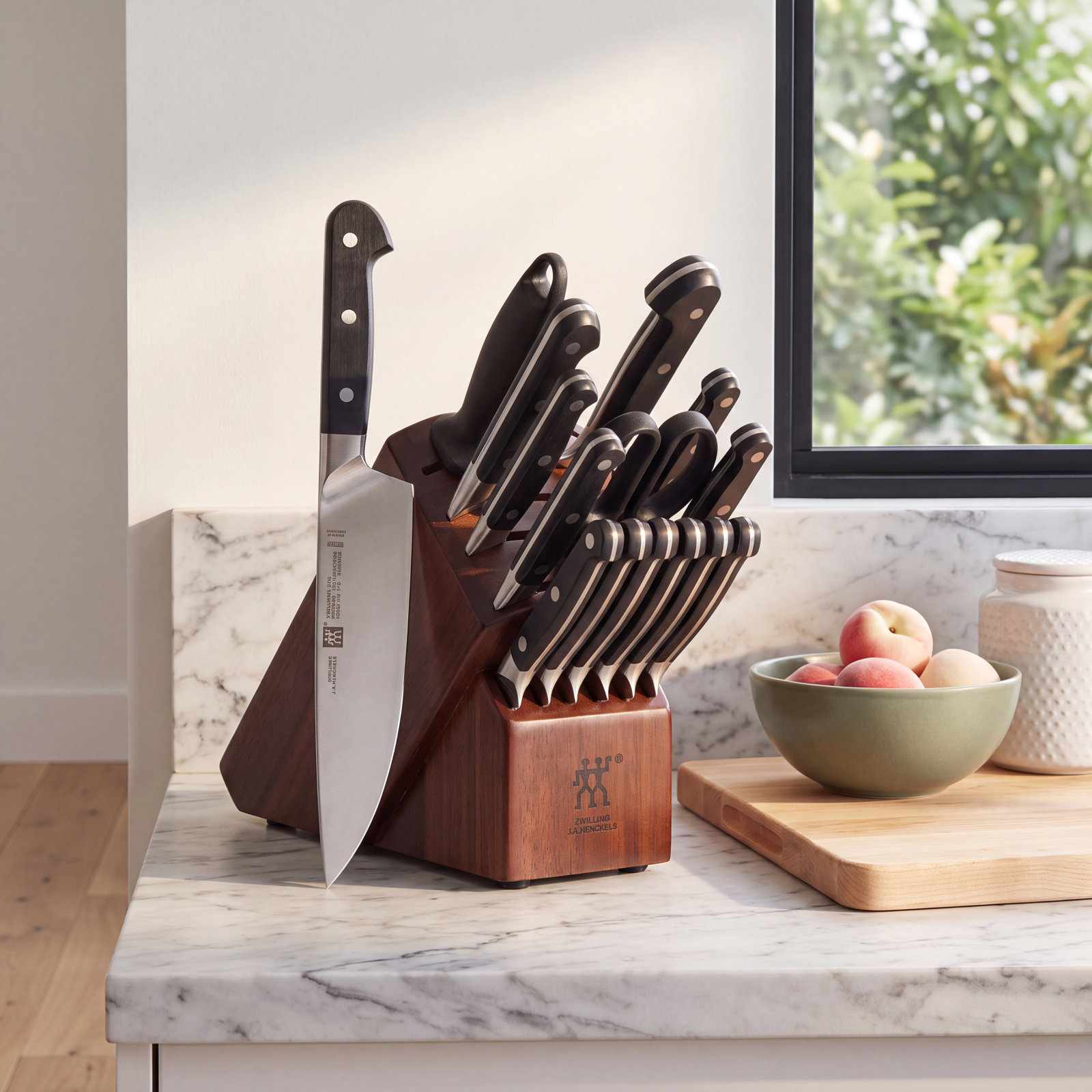ZWILLING Pro 16-Piece Knife Block Set, Acacia