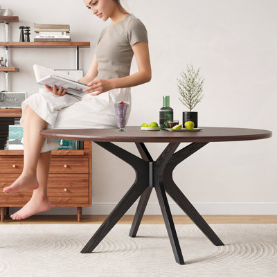 47.2" Solid Wood Round Dining Kitchen Table for 4-6 People with Intersecting Pedestal Base
