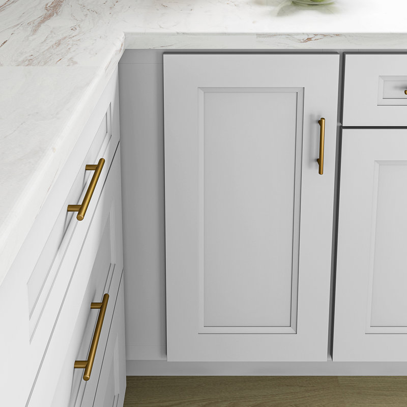 Armoire d'angle à base basse, 39" W x 34.5" H x 24" D, Blanc Newport