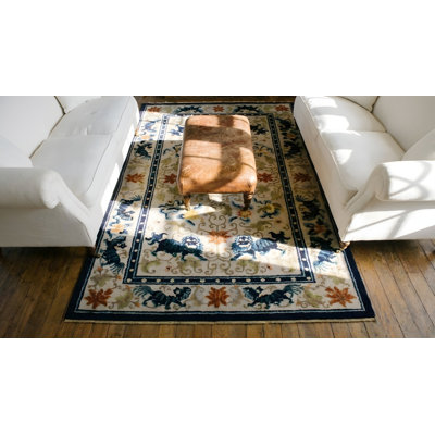 Tapis chinois clair en soie ivoire