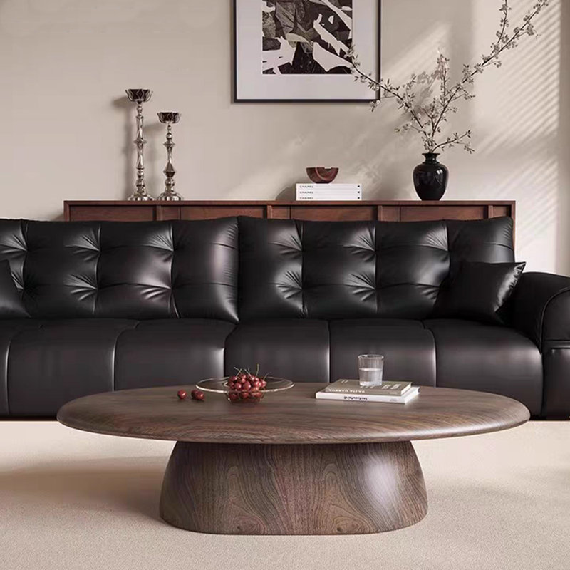 Table de bout en placage de noyer et en bois massif