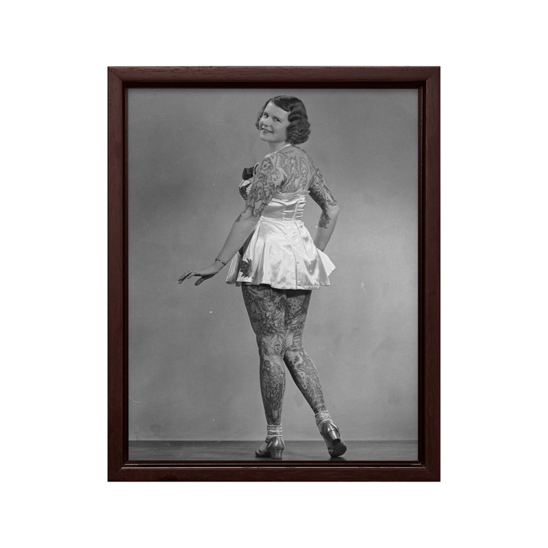 Vénus tatouée, Canvas, 12"H x 16"W, Brown Framed