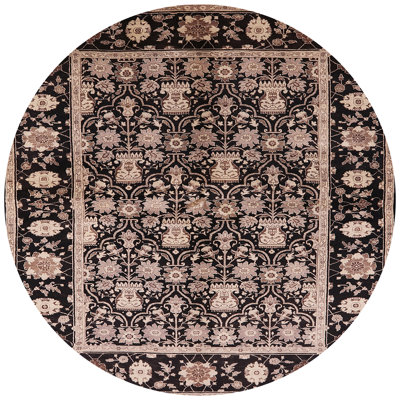 Tapis oriental noir Karnig