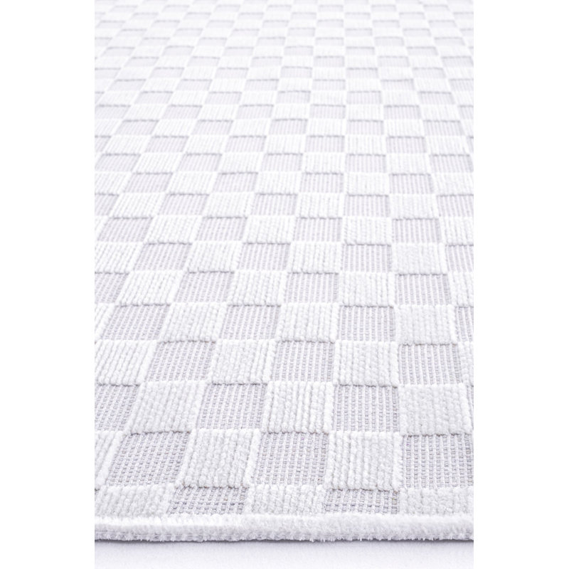 Rhanada Geometric Machine Made Indoor / Outdoor Area Rug, Runner 3'3" x 8'2"