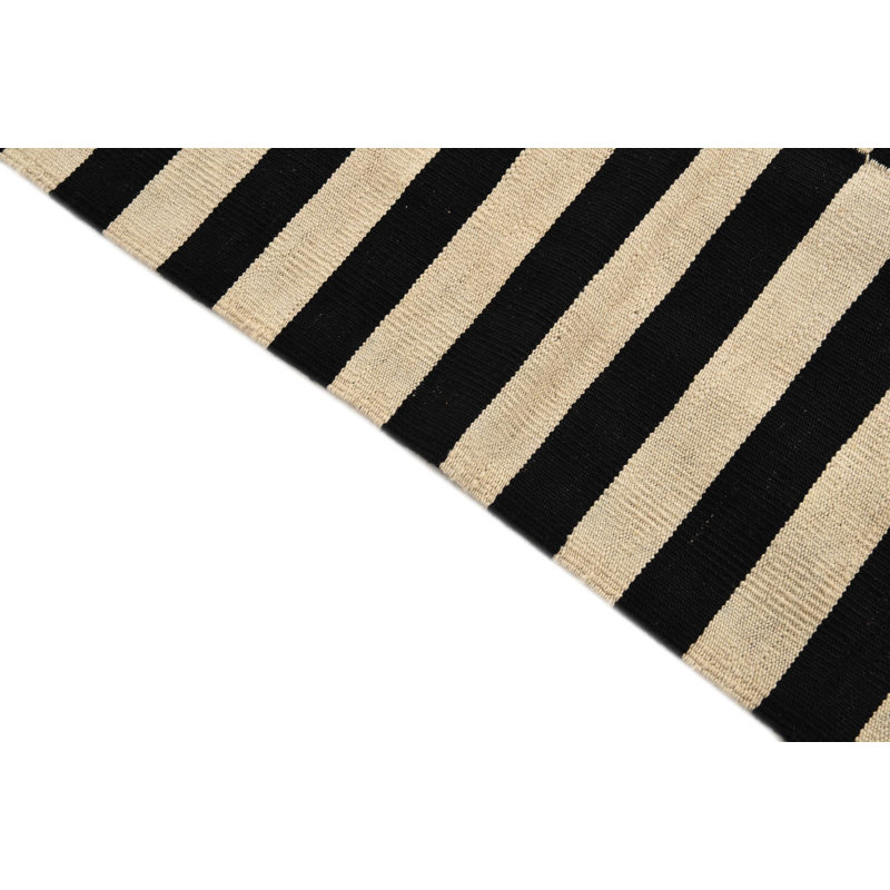 Tapis noir et blanc Pegues