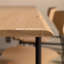 Ensemble de table de salle à manger en bois massif de style américain.-109025398