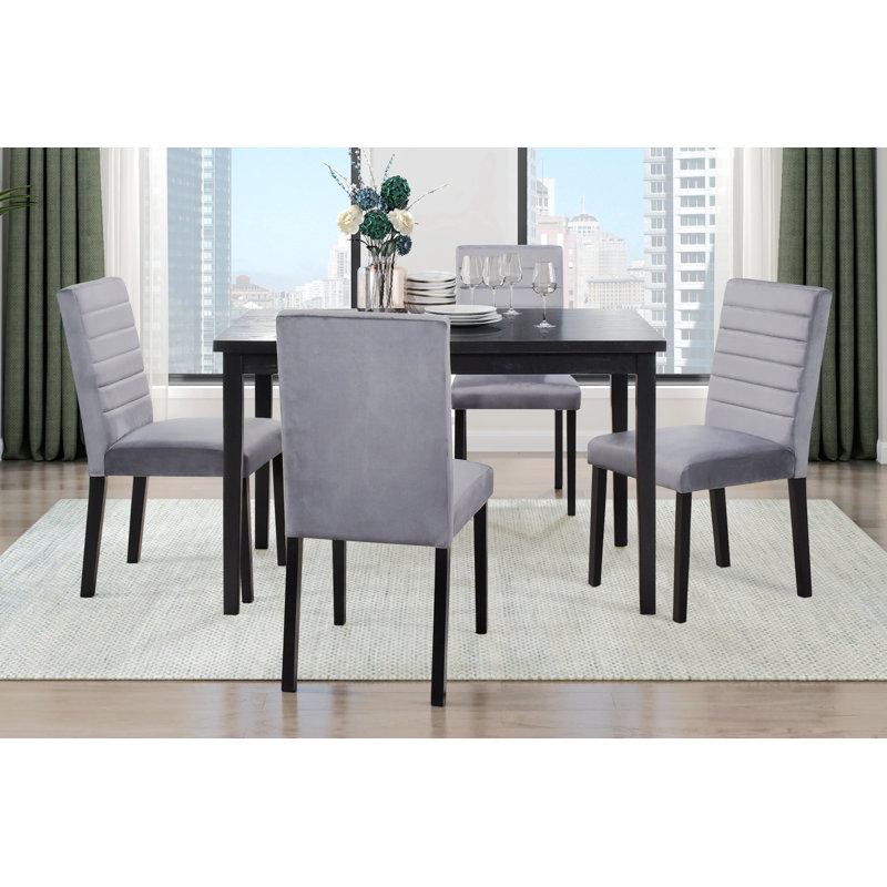 Ensemble repas pour 4 personnes Harber