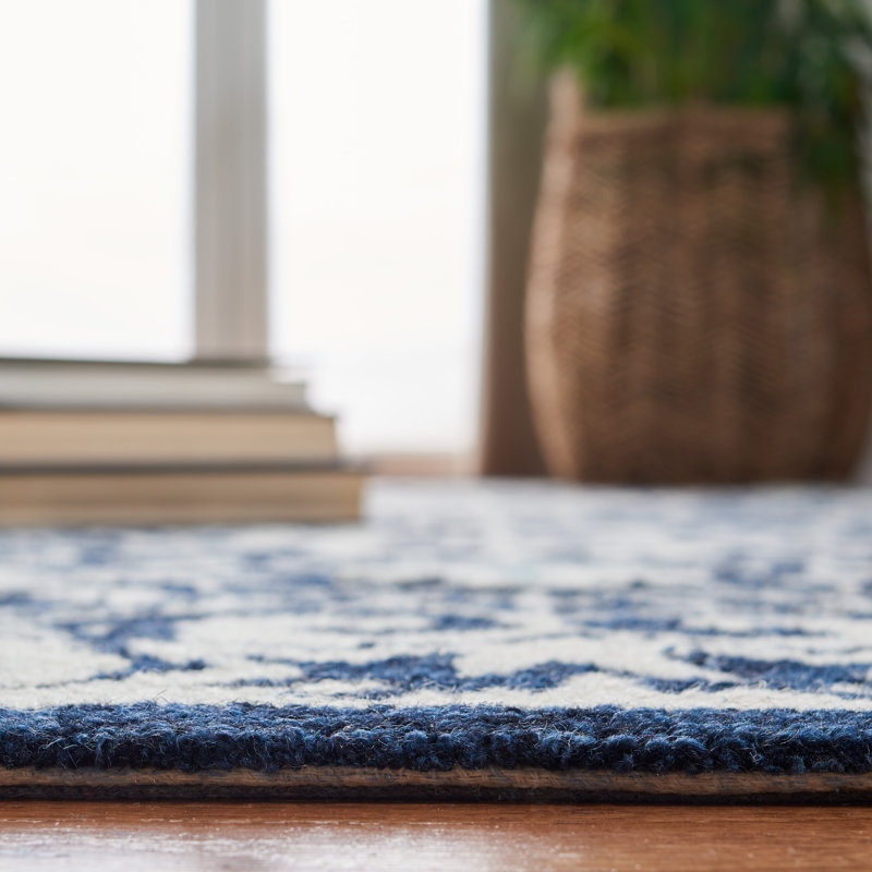 Roslyn Hand Tufted Wool And Cotton Damask Rug, Runner 2'3" x 8'