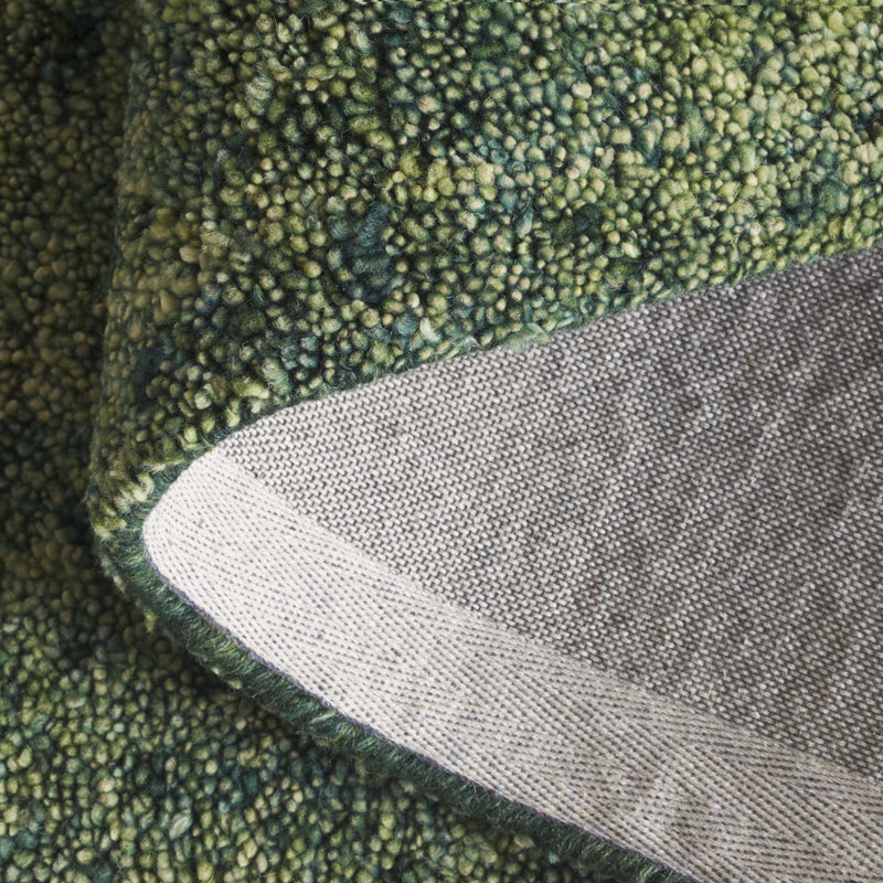 Hogue 101 Hand Tufted Imported Handspun Wool/Cotton No Pattern Indoor Use Only Rug in Green, Rectangle 5' x 8'