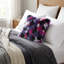 Coussin décoratif à imprimé animalier en fausse fourrure Northern Lights-815247525