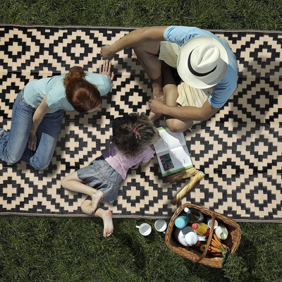 Tapis d'extérieur imperméable, tapis en plastique réversible avec protection UV, tapis de sol léger pour patio, véhicule récréatif, terrasse, cour, plage, pique-nique et camping, noir et beige