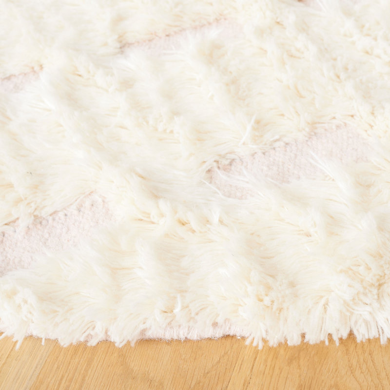 Stephane Striped Flatweave Area Rug in Pink/Ivory, Round 6'