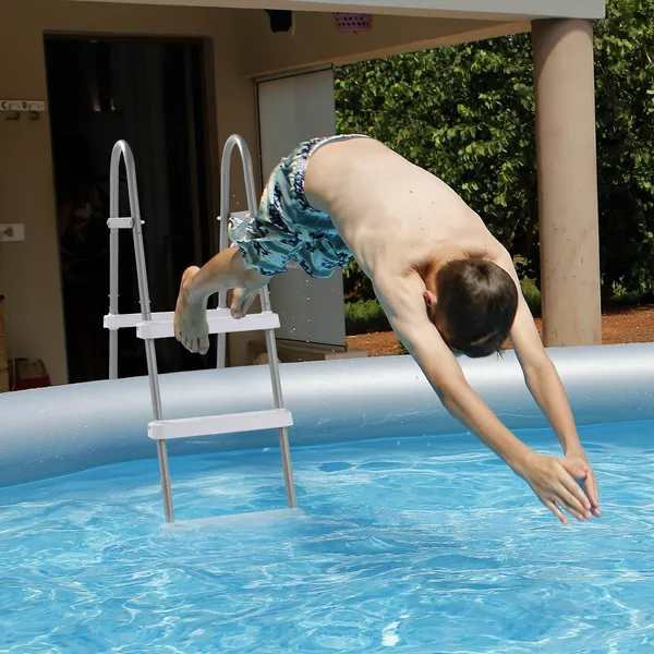 Échelle de piscine 4 marches 52 po avec cadre gris fer et marches blanches