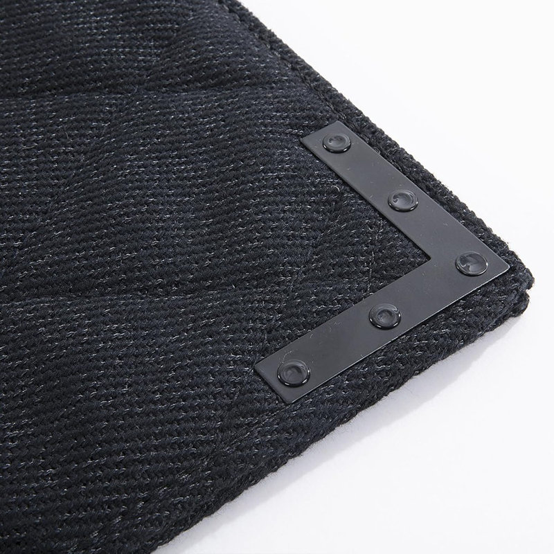 Lit pour chien à l'épreuve des mâchoires avec coins à rivets en métal - Coussin de chenil durable pour chiens de taille moyenne, tapis de caisse intérieur / extérieur pour chiots de dentition