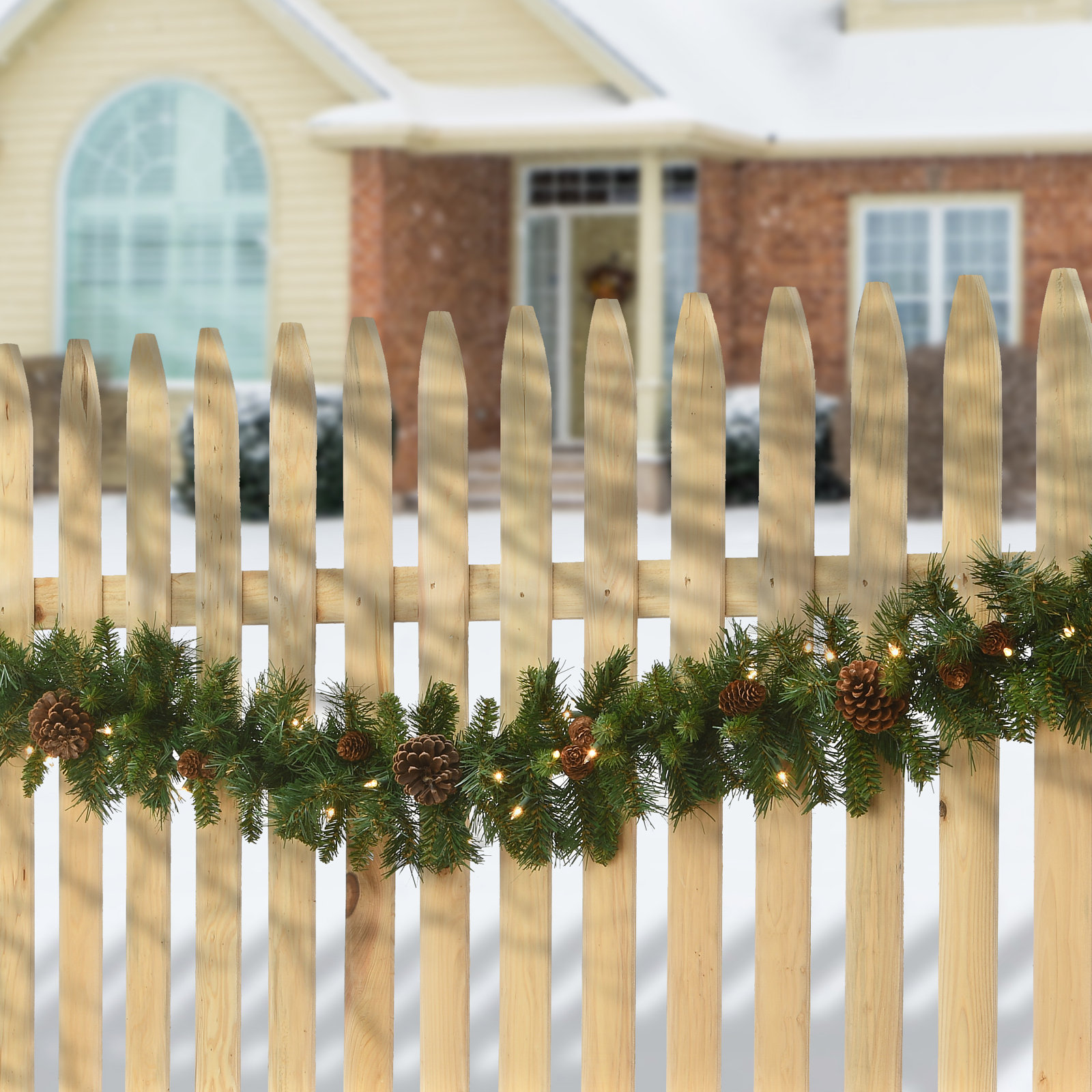 108" Pre-Lit Pinecone Christmas Garland